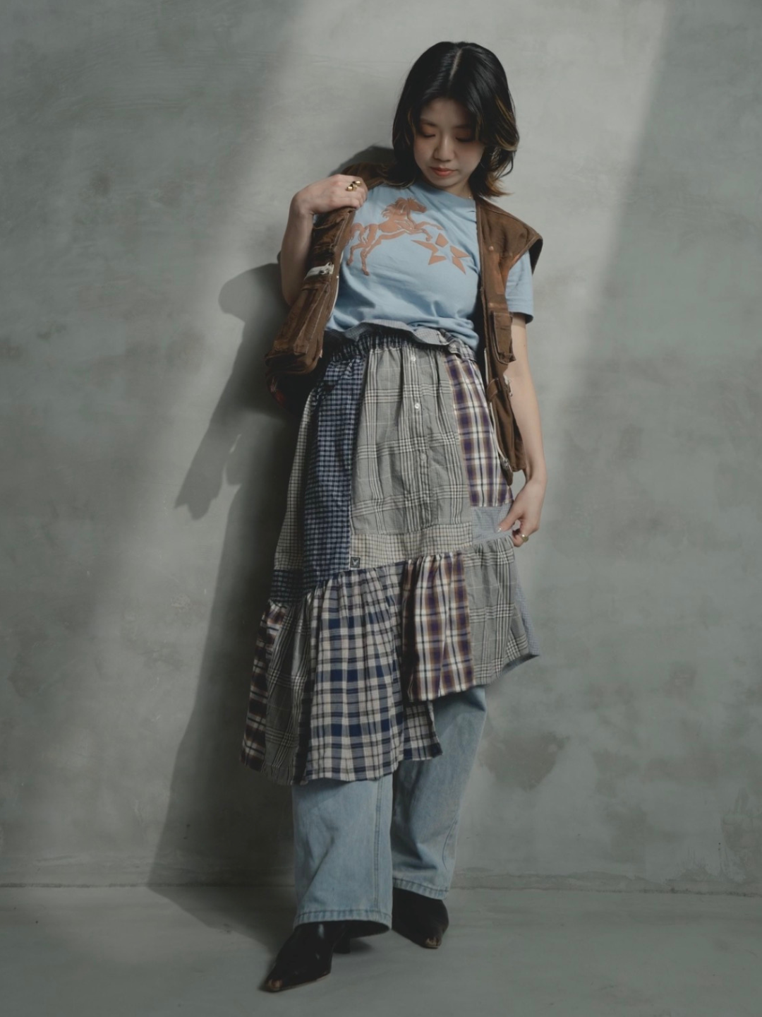 Jumpin’ Horse Fit T-shirt | Light Gray × Mint Green