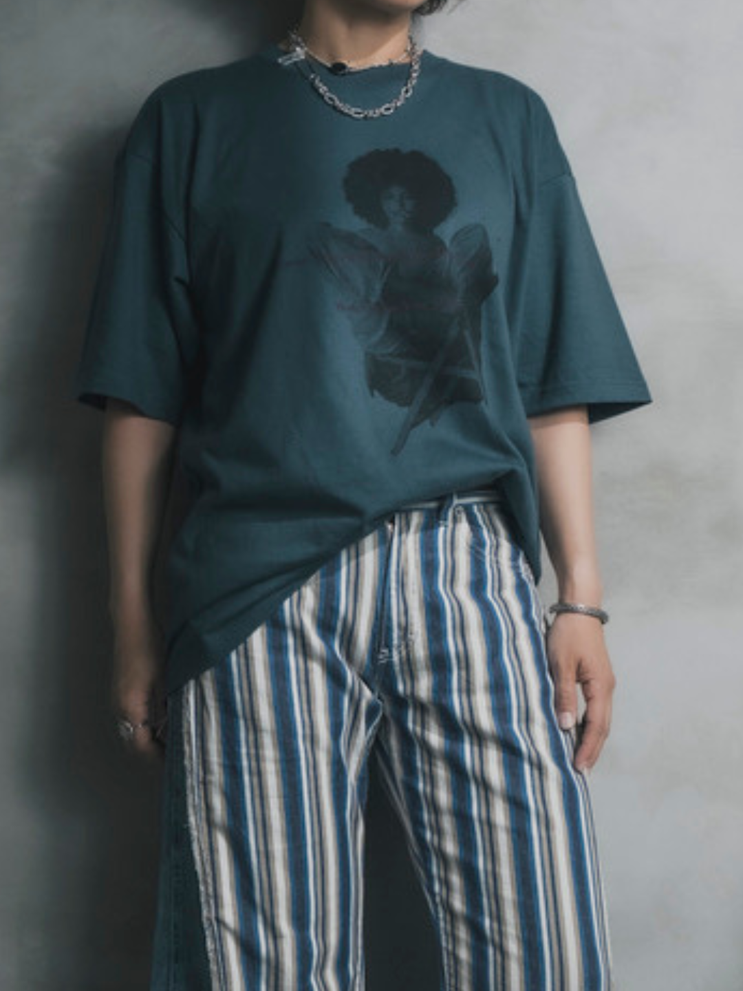 INDEPENDENT GIRL Box Tshirts ｜Khaki Vintage