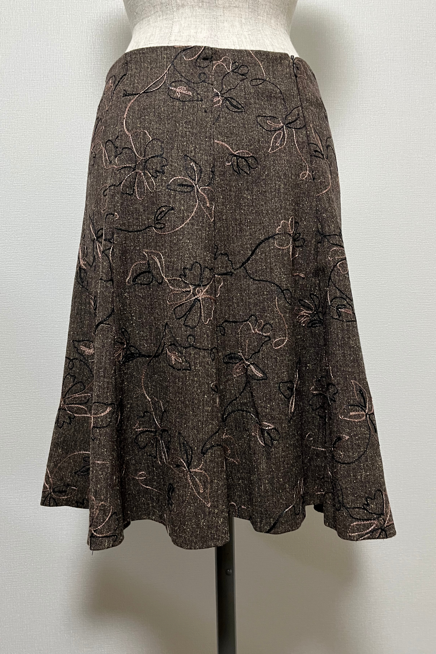 SELECTED VINTAGE / Designed flare flower embroidery skirt