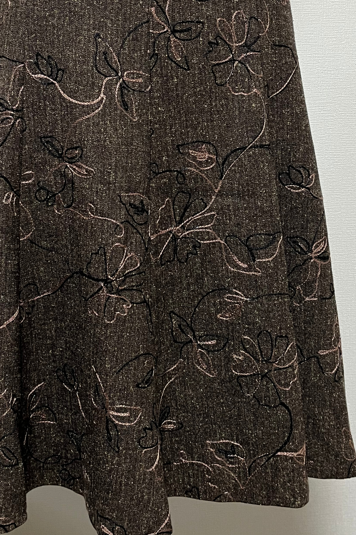 SELECTED VINTAGE / Designed flare flower embroidery skirt