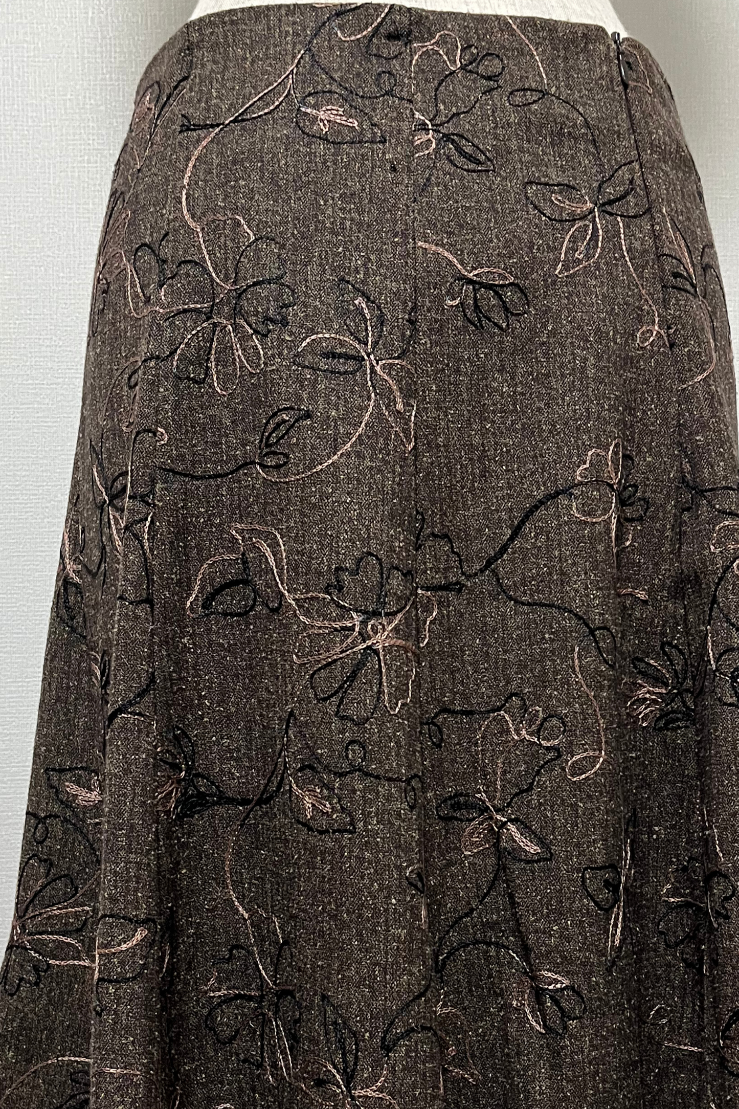 SELECTED VINTAGE / Designed flare flower embroidery skirt