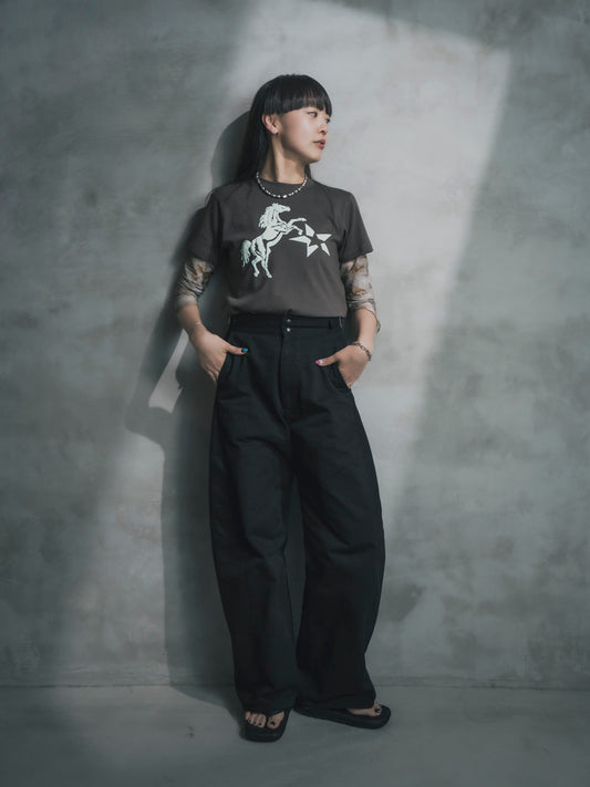 Jumpin’ Horse Fit T-shirt | Chacoal × Mint Green