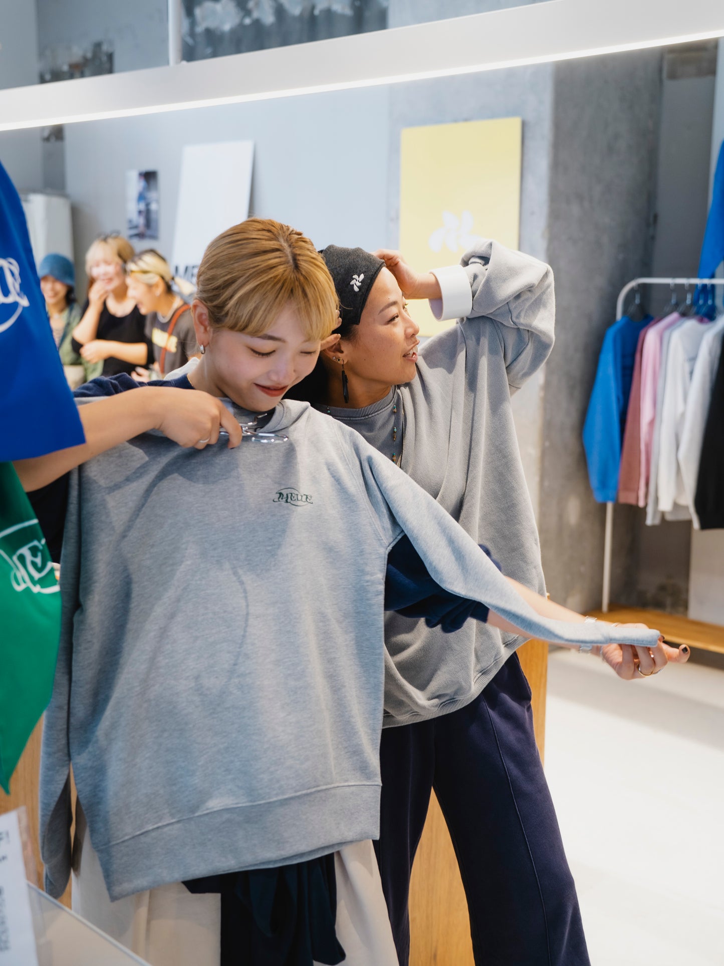 "Stay Raw" SWEATSHIRT | (残りわずか)