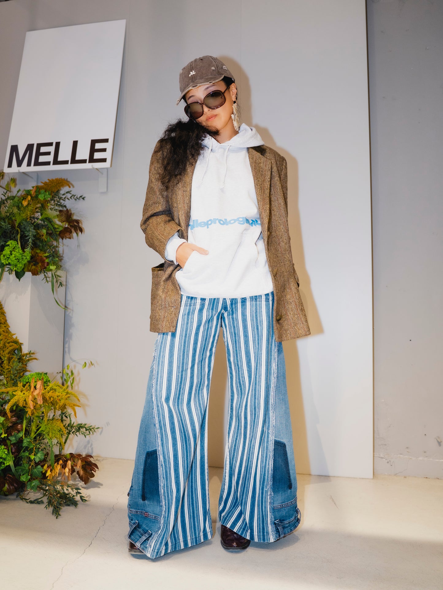 melleprologue Hoodie | ash×blue