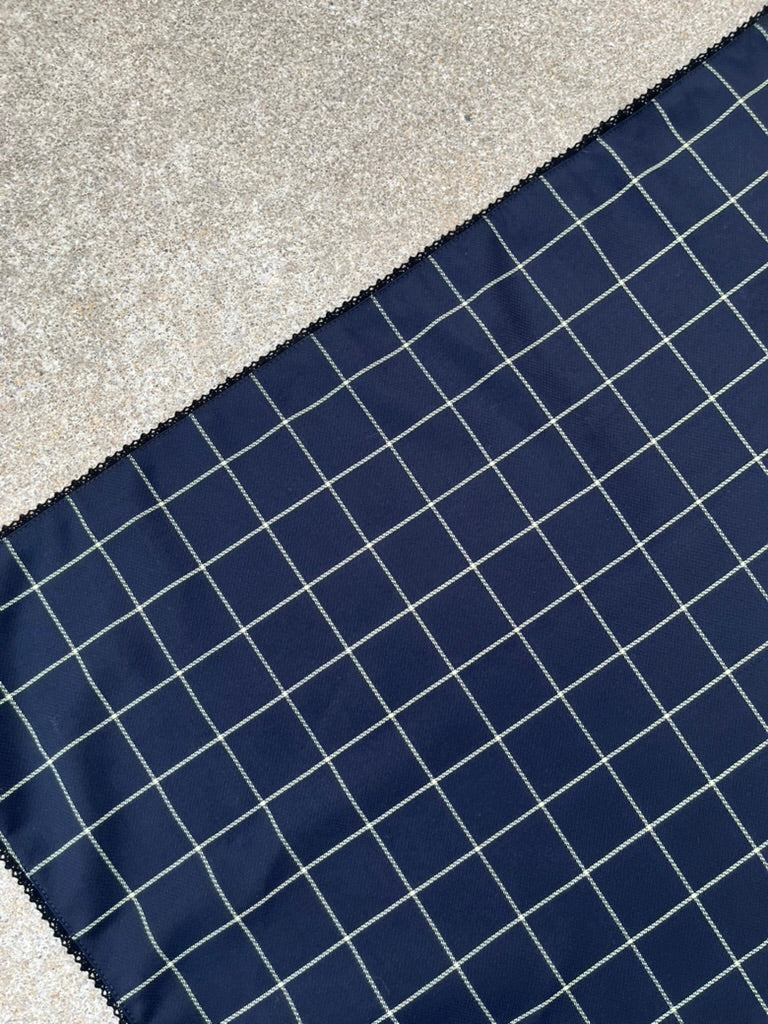 △ Scarf 2 - check navy