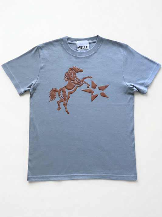 Jumpin’ Horse Fit T-shirt | Light Blue & Light Brown